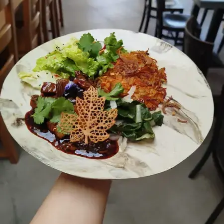 restaurant cuisine maison à Noyant - image 2